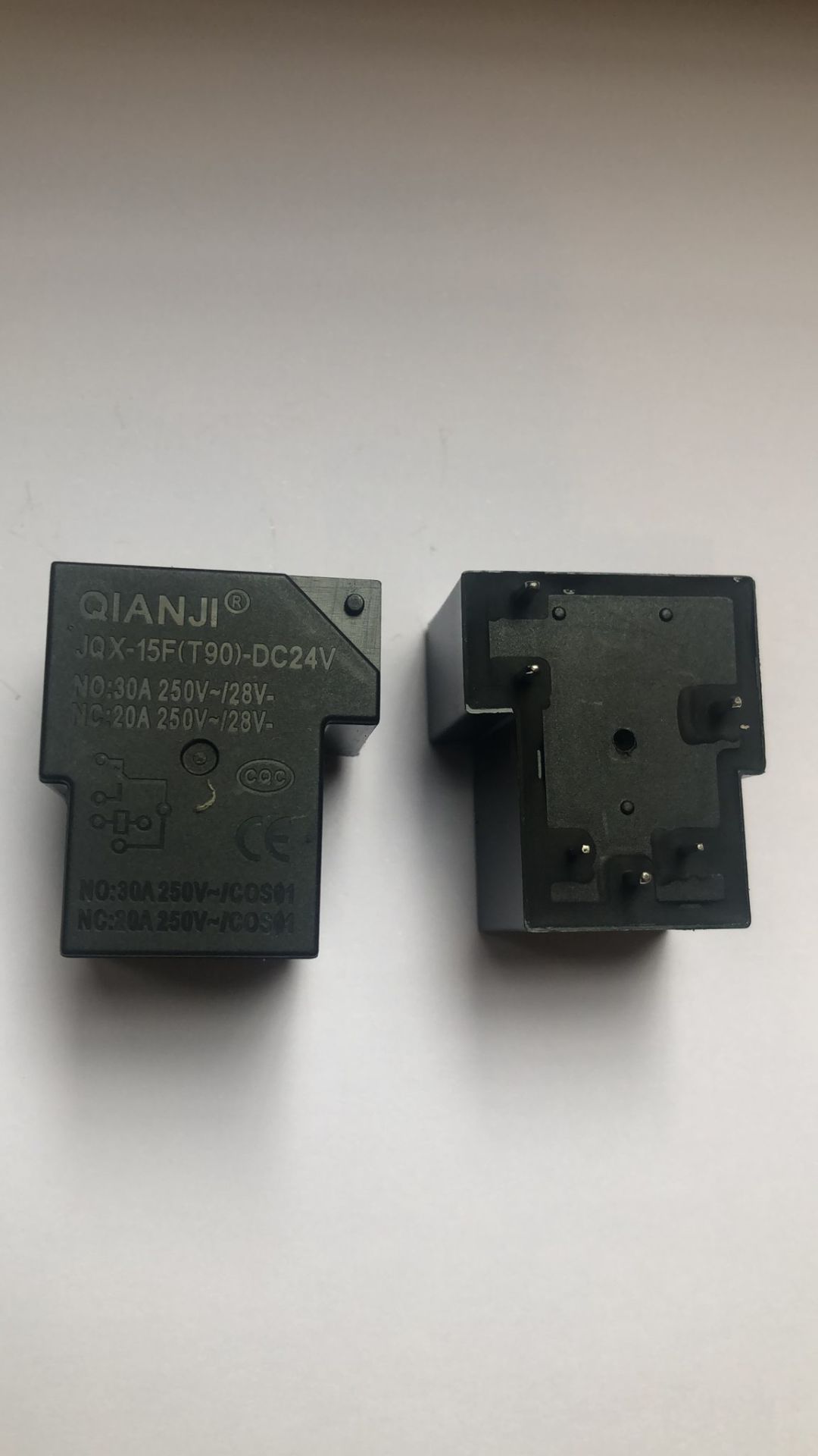 JQX-15F-T90-24VDC   24VDC 30A   T RÖLE