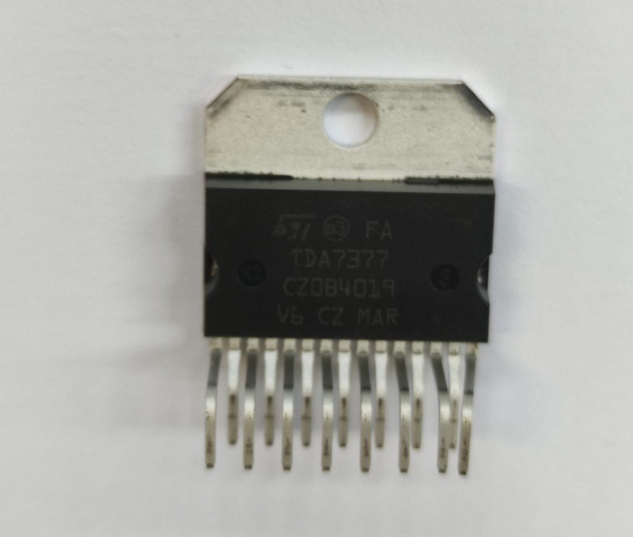 TDA7377    MULTIWATT-15     AUDIO AMPLIFIER IC