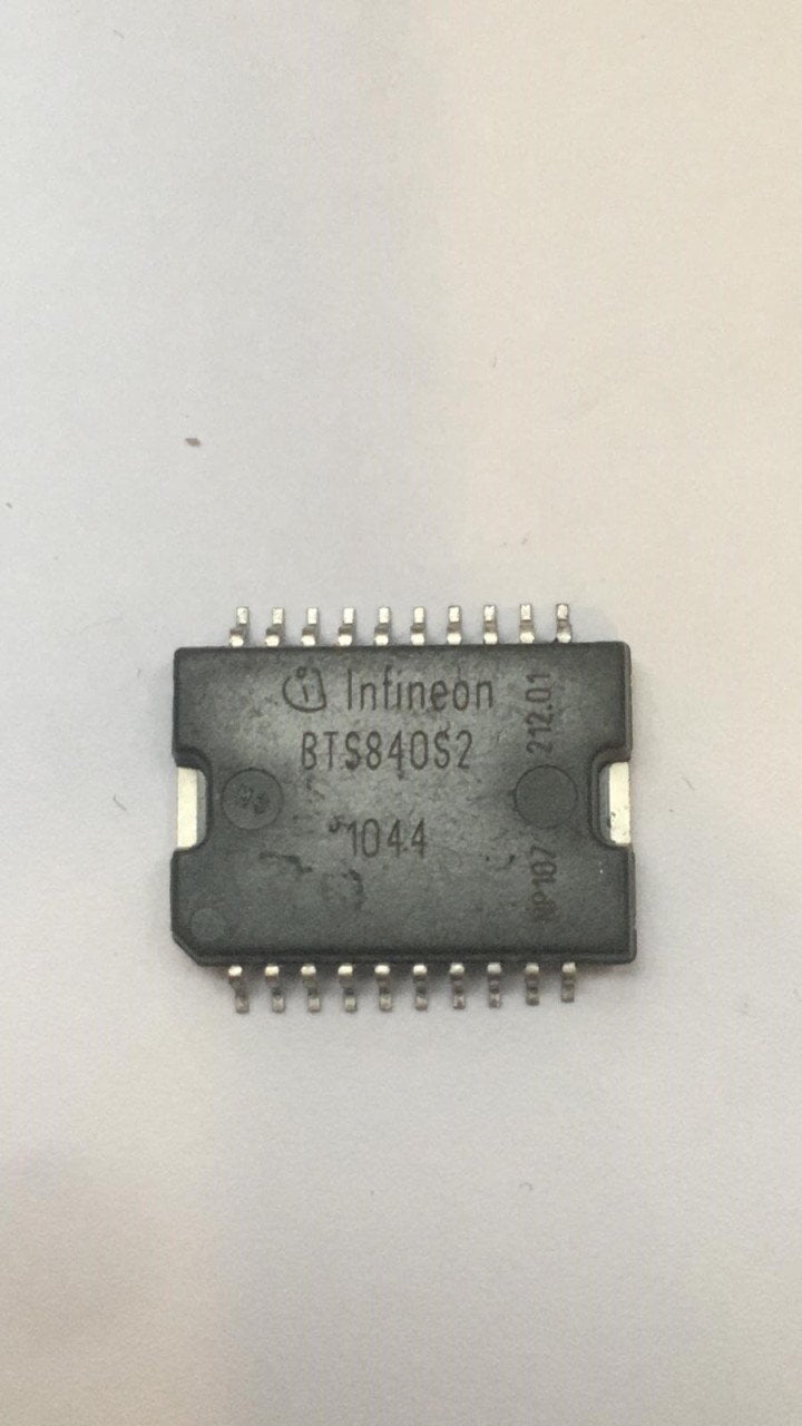 BTS840S2    DSO-20   POWER SWITCH IC