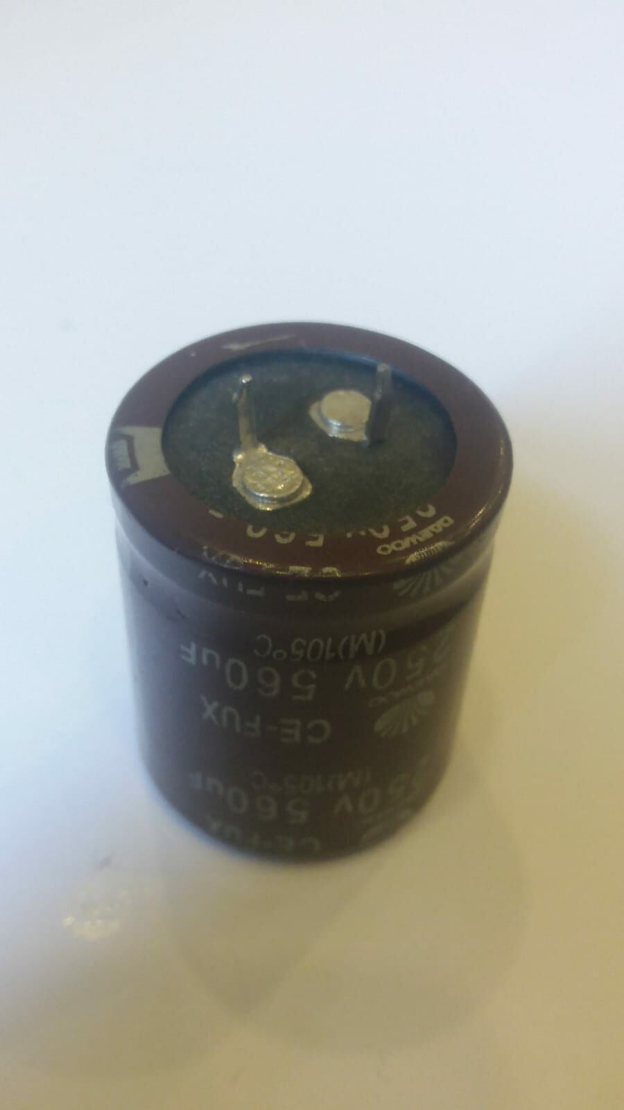 560UF 250V 105C 30X35 SNAP KONDANSATÖR