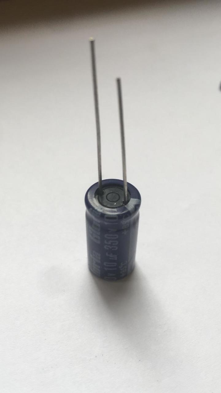 10UF 350V 105C ELEKTROLİTİK ALÜMİNYUM KONDANSATÖR