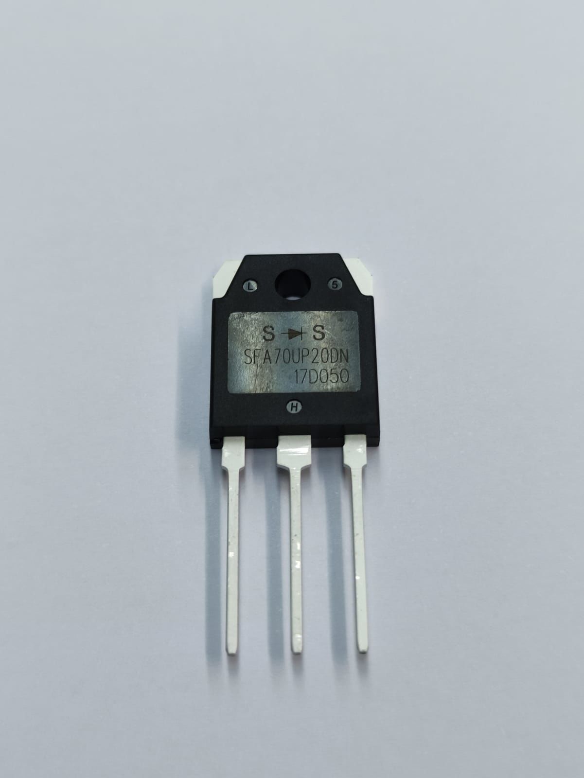 SFA70UP20DN   TO-3P   200V 70A   ULTRA HIZLI Diyot