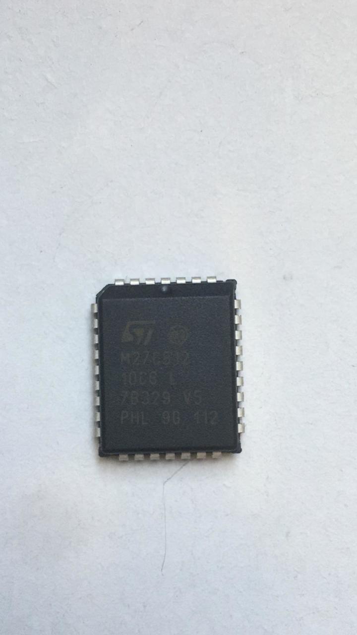 M27C512-10C6      PLCC-32     MEMORY DATA STORAGE EEPROM