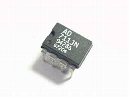 AD711JN    PDIP-8    PRECISION AMPLIFIER IC