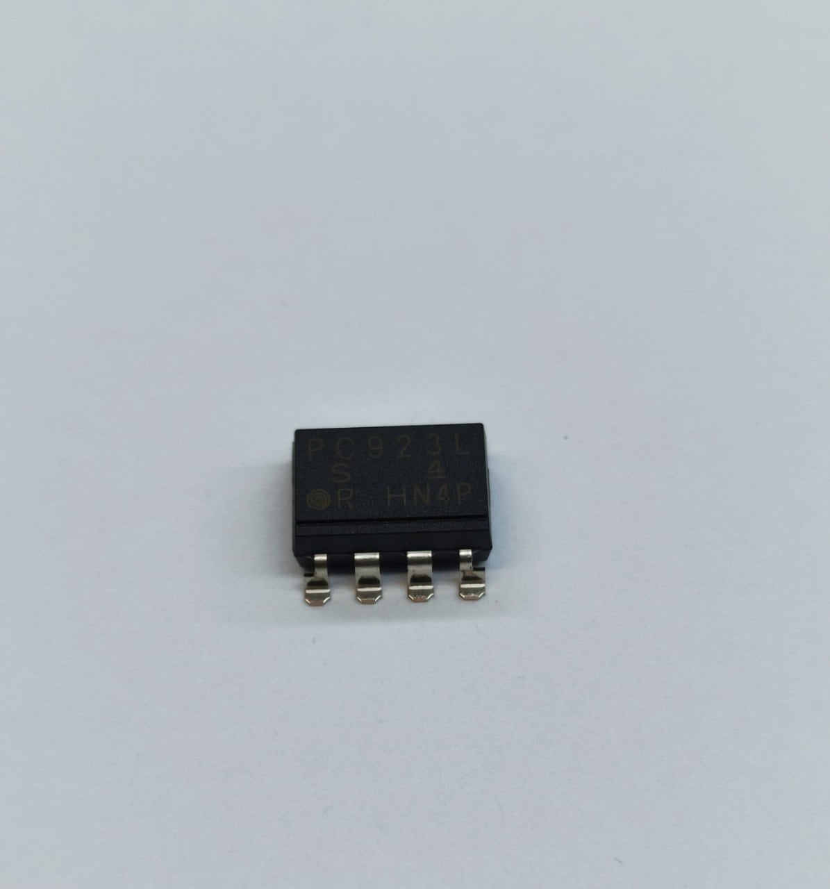PC923LRYIP0F SMD-8 YÜKSEK HIZLI OPTOCOUPLER