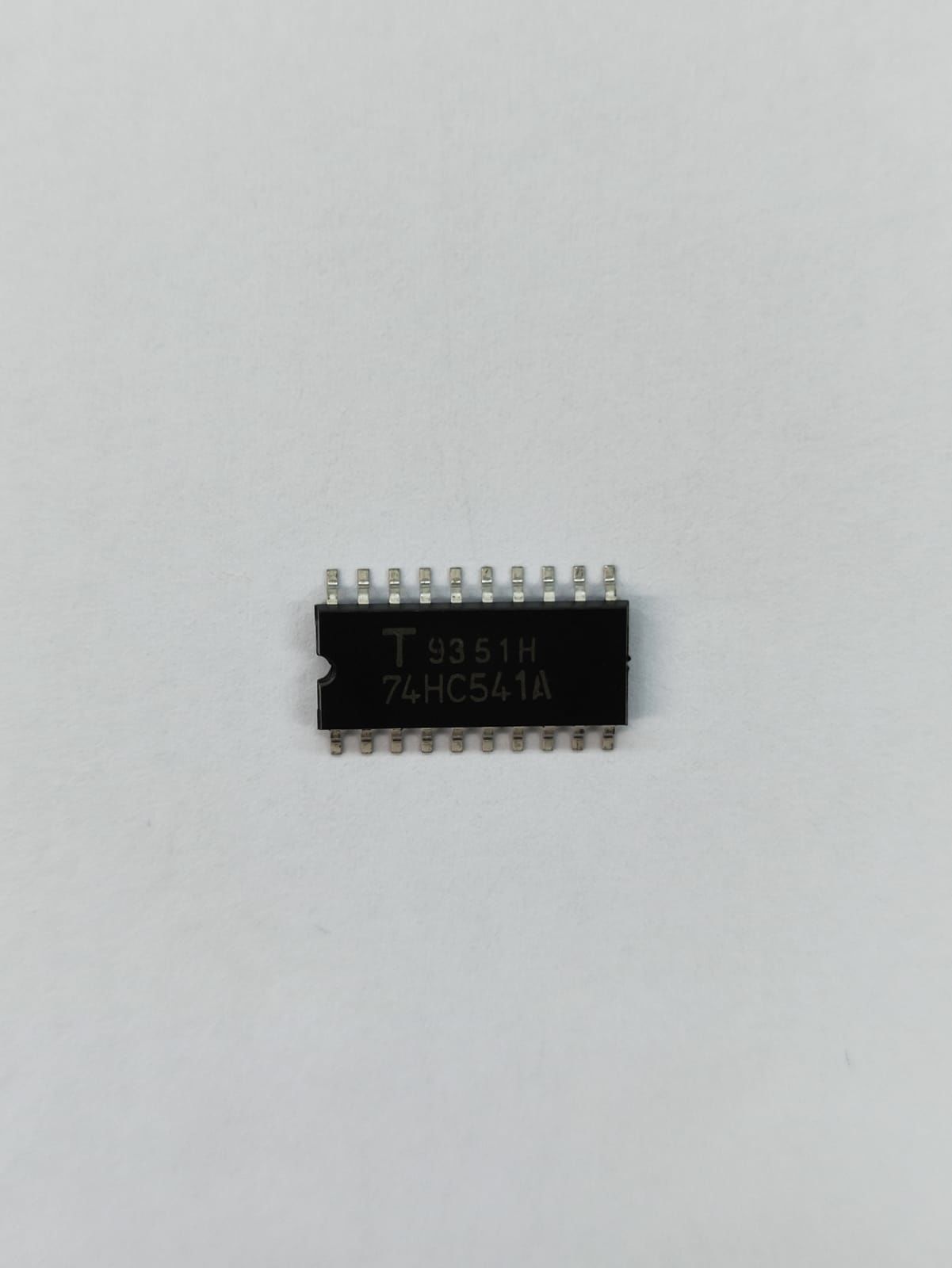 TC74HC541AF - (74HC541A) SO-20 LOGIC IC TC74HC541AF - (74HC541A) SO-20 LOGIC IC