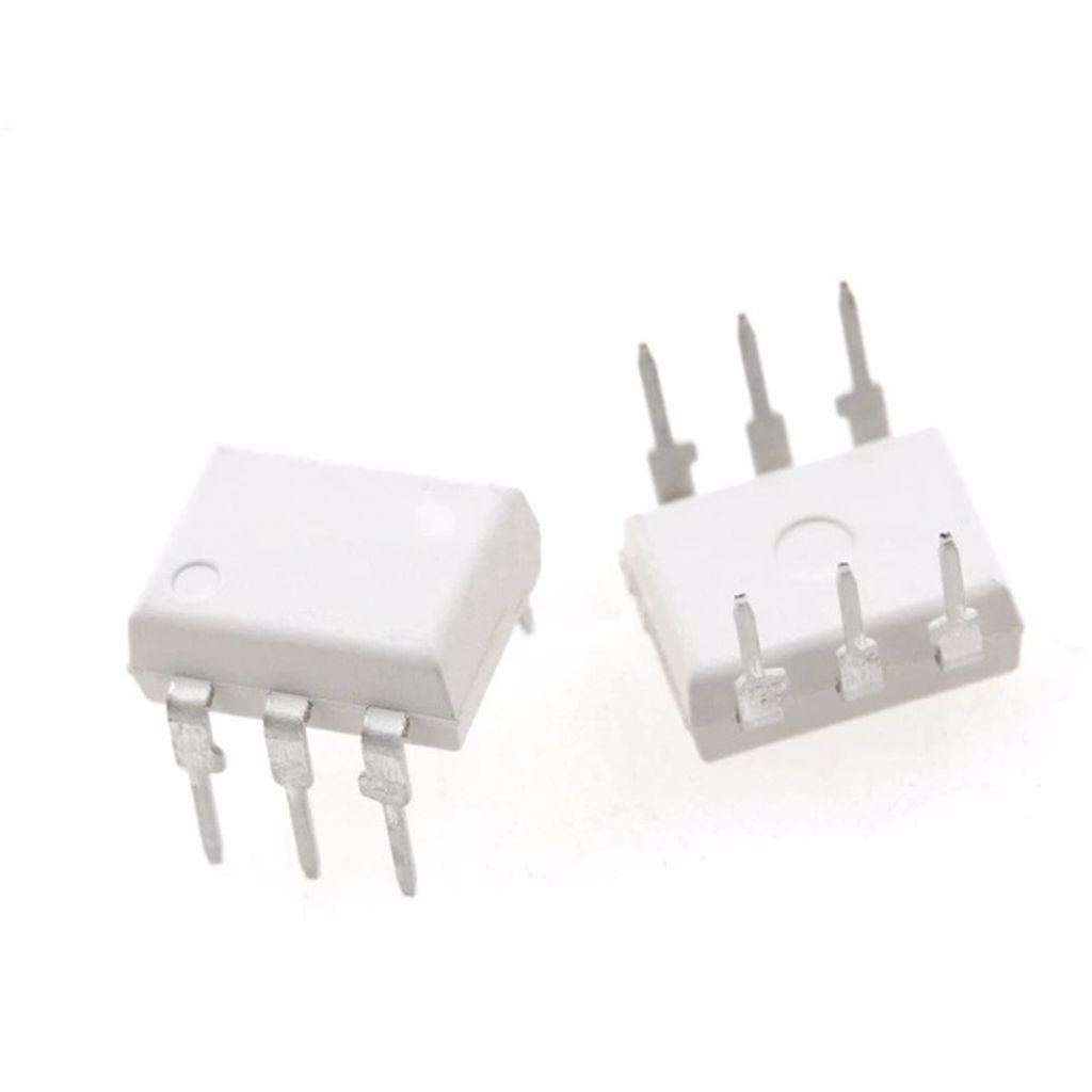 MOC3052    DIP-6    TRİAC ÇIKIŞLI OPTOCOUPLER