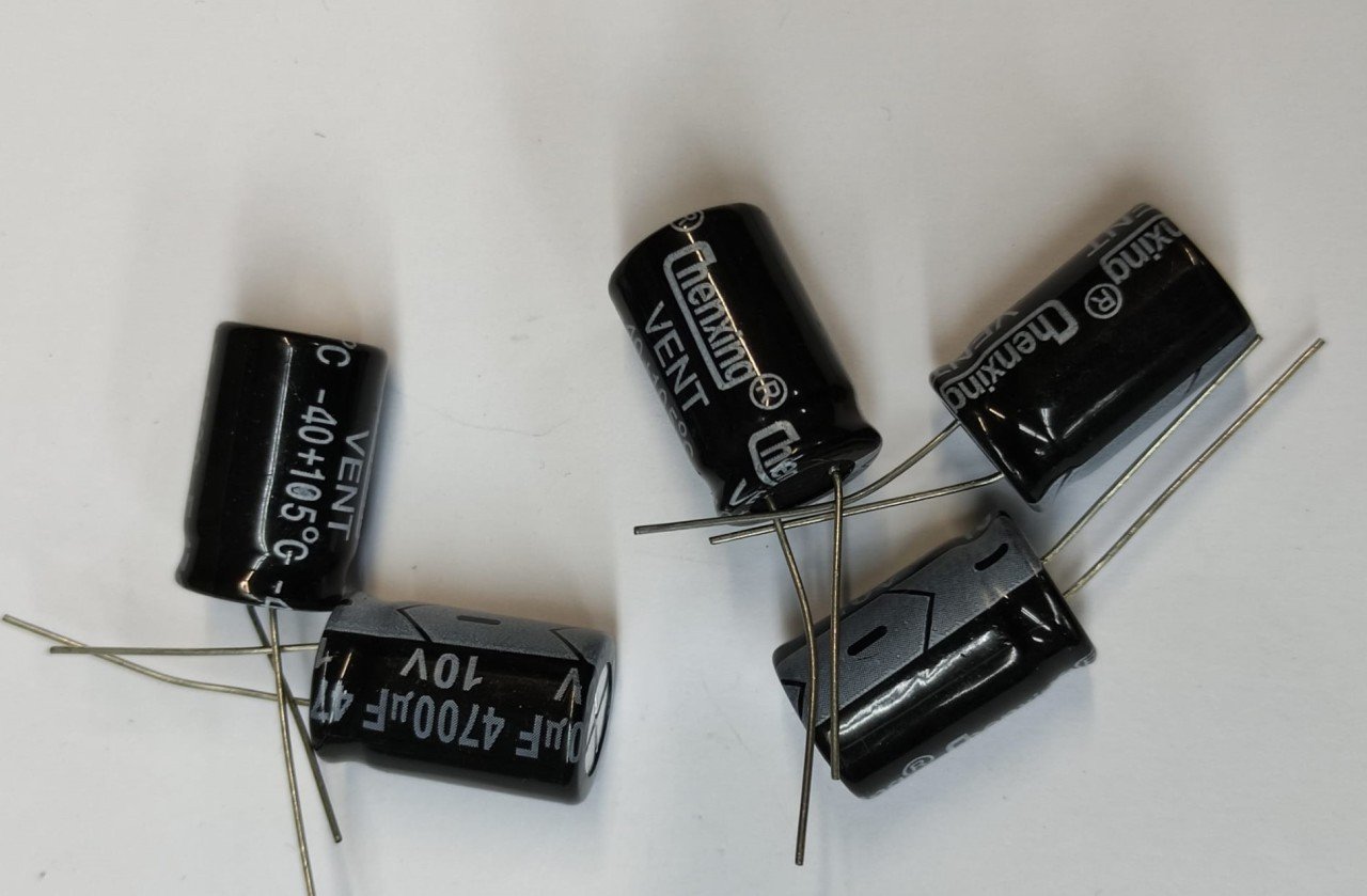4700UF 10V 13X21 105C ELEKTROLİTİK ALÜMİNYUM KONDANSATÖR