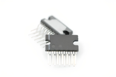 TDA1557Q   SIL-13   AMPLIFIER IC
