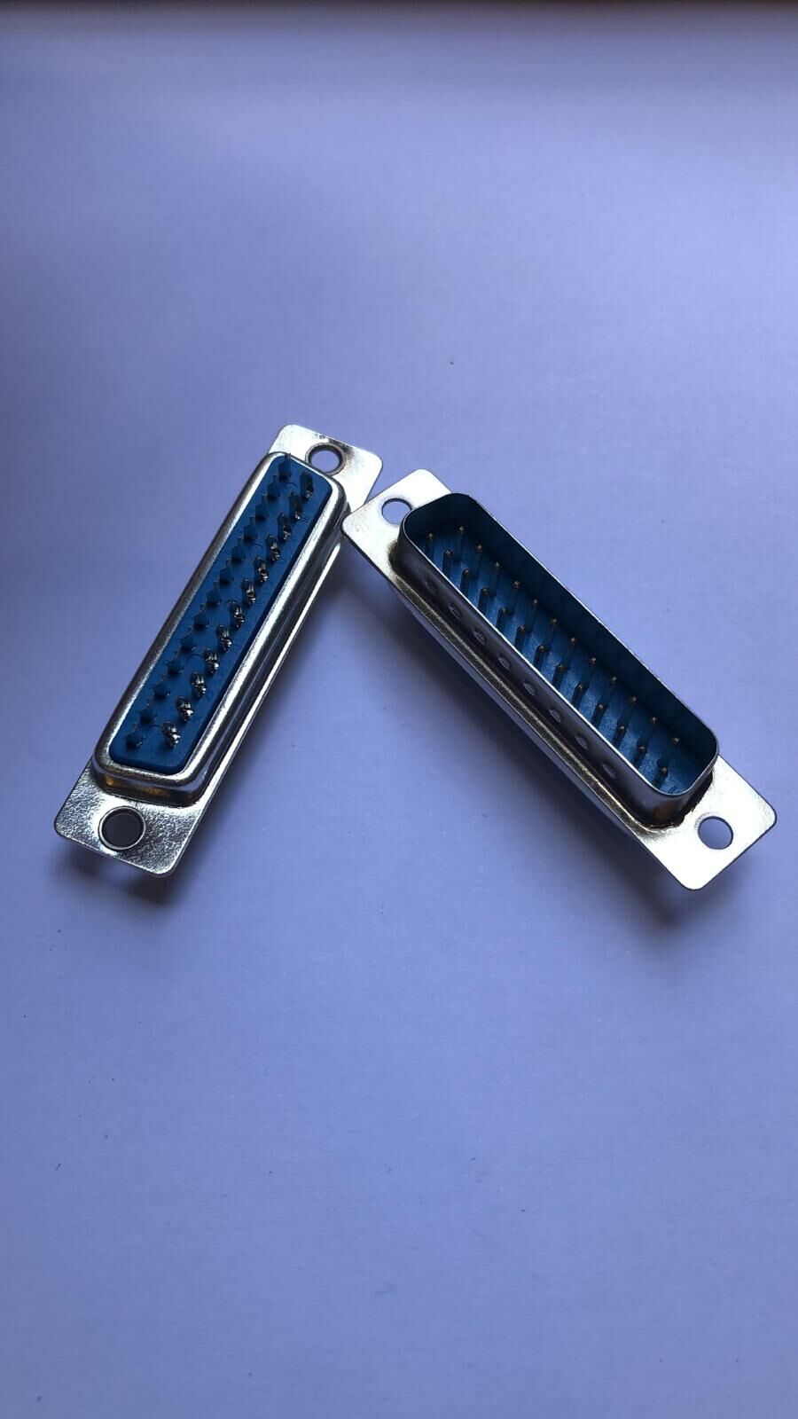 1033 25 Pin Lehim Tipi 25F Dişi D-SUB Konnektör