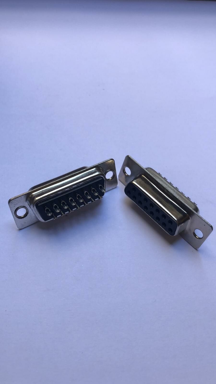 1033 15 Pin Lehim Tipi 15F Dişi D-SUB Konnektör