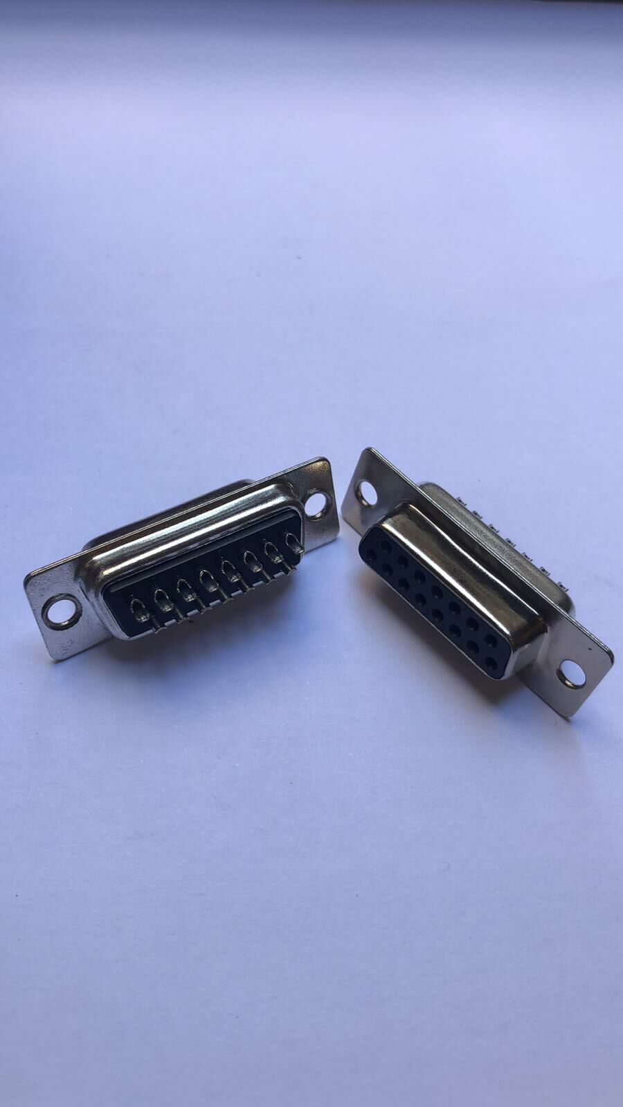 1033 15 Pin Lehim Tipi 15F Dişi D-SUB Konnektör
