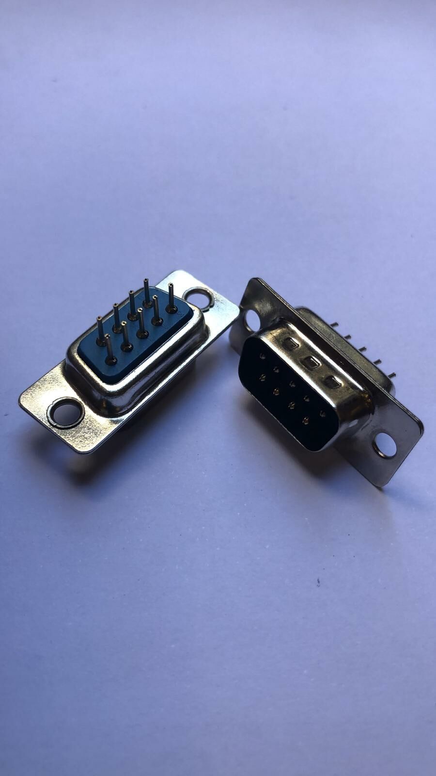 1034 9 Pin Lehim Tipi 9M Erkek İğne Bacak D-SUB Konnektör