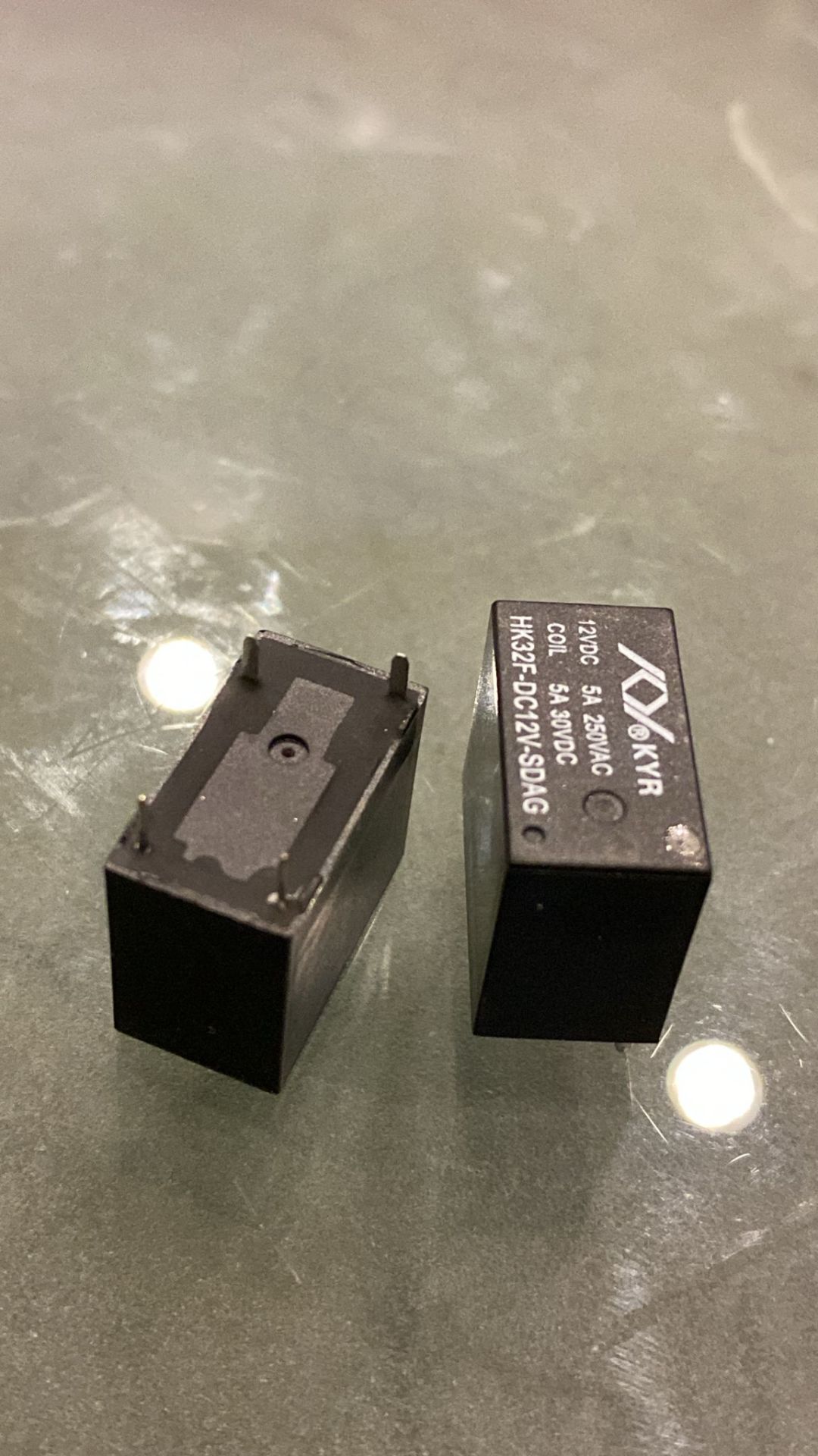 HK32F-DC24V-SDAG   24V 5A   4 PİN RÖLE