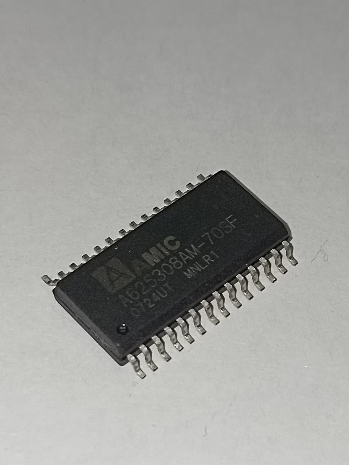 A625308AM-70SF SOP-28 MEMORY DATA STORAGE SRAM