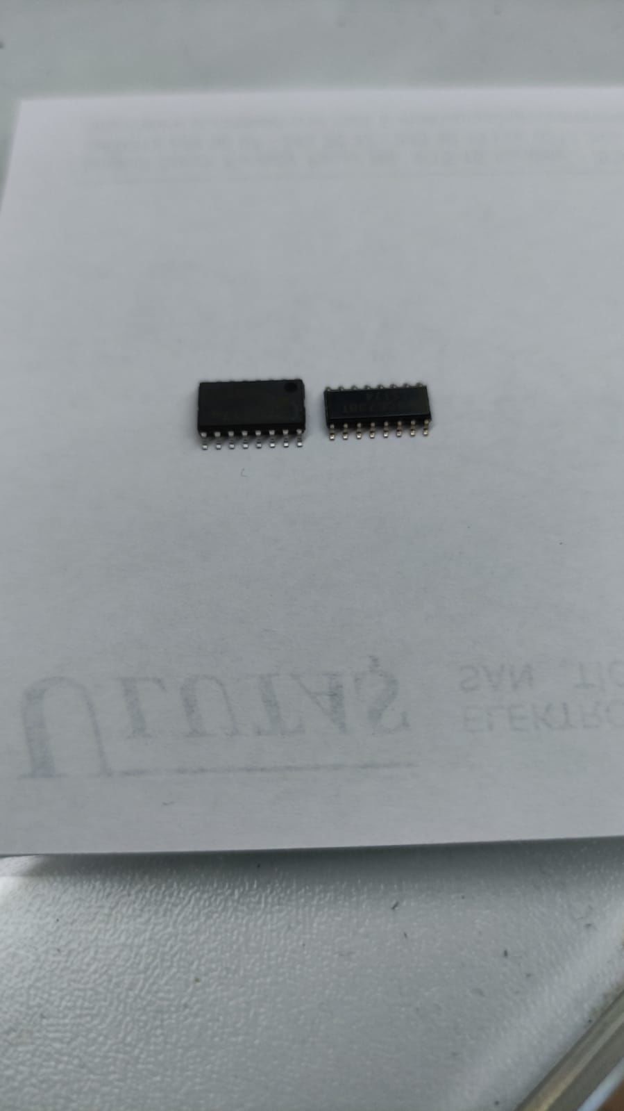 74LS174 SOIC-16W LOGIC IC