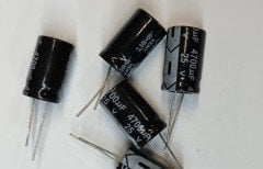 10 ADET - 4700UF 25V 105C 16X25 Elektrolitik Alüminyum Kondansatör