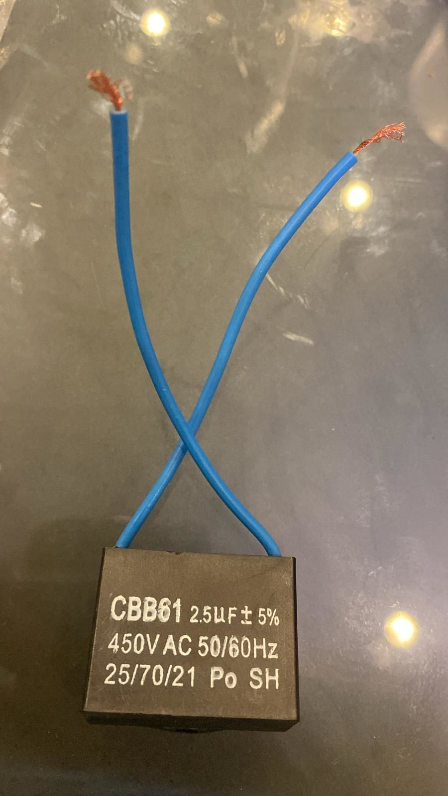 CBB61 2.5UF 450V AC 50/60HZ KABLOLU DAİMİ MOTOR KONDANSATÖR