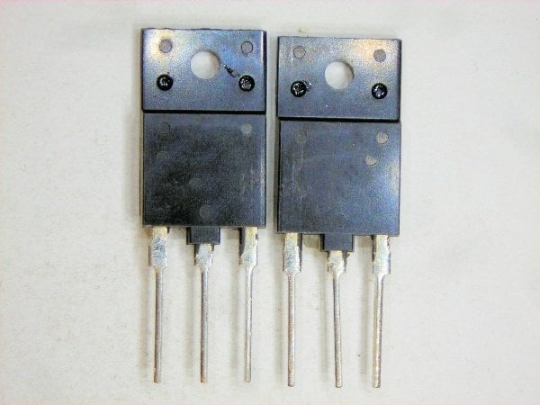 BUH517  ISO-218   8A 1700V  NPN TRANSISTOR